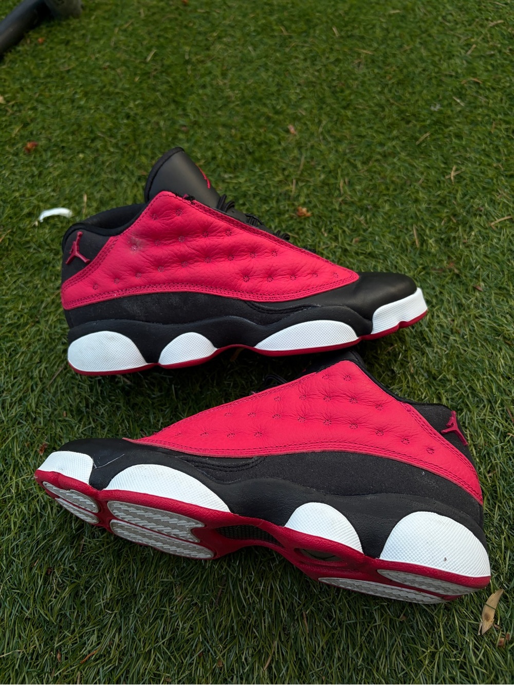 Air Jordan 13 Retro Low
(GS) Size 6Y/Women 7.5/8 "Very
Berry"